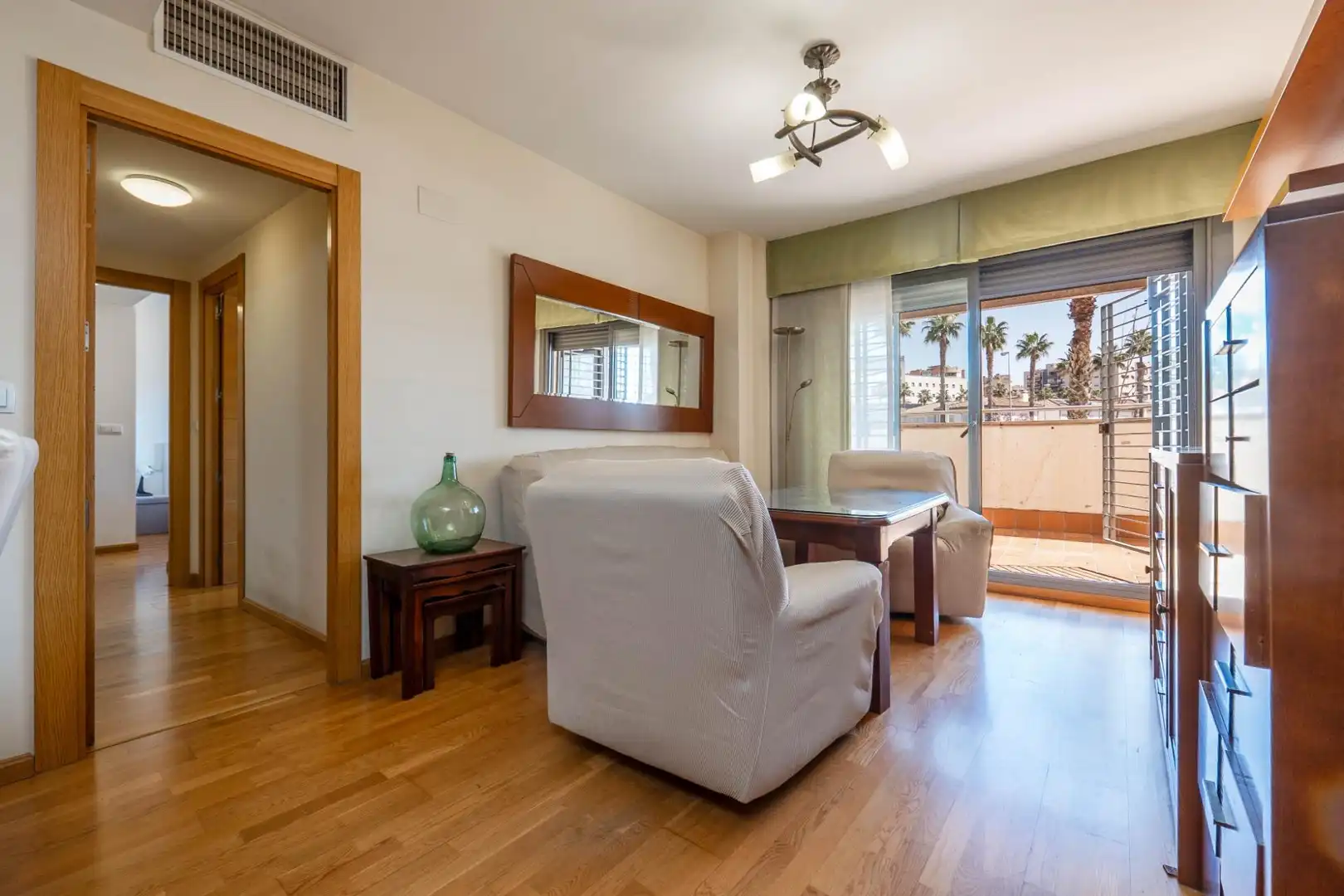 Living room of Flat for sale in  Granada Capital  with Air Conditioner, Heating and Private garden