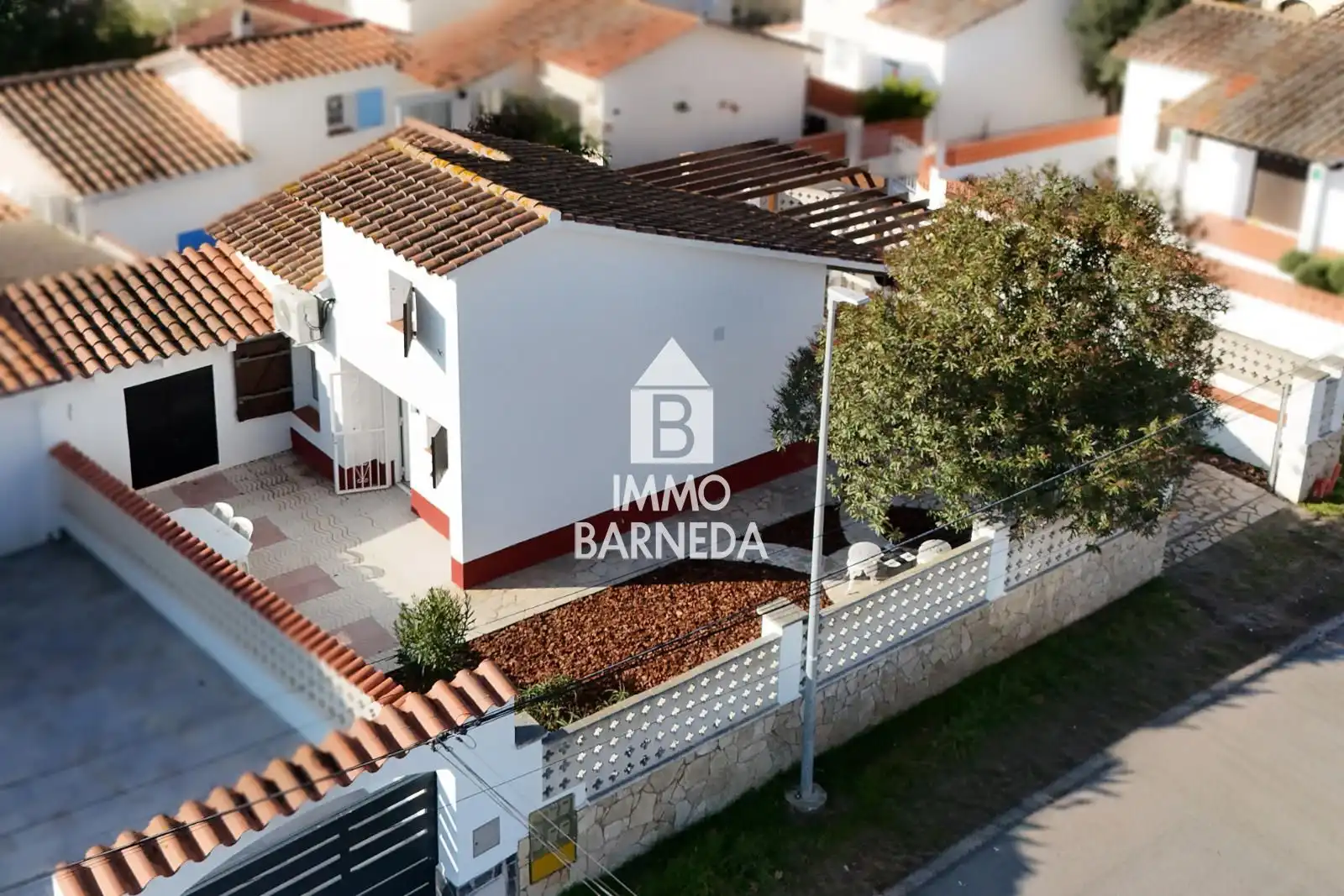 Exterior view of Houses for sale in Empuriabrava  with Air Conditioner, Heating and Private garden