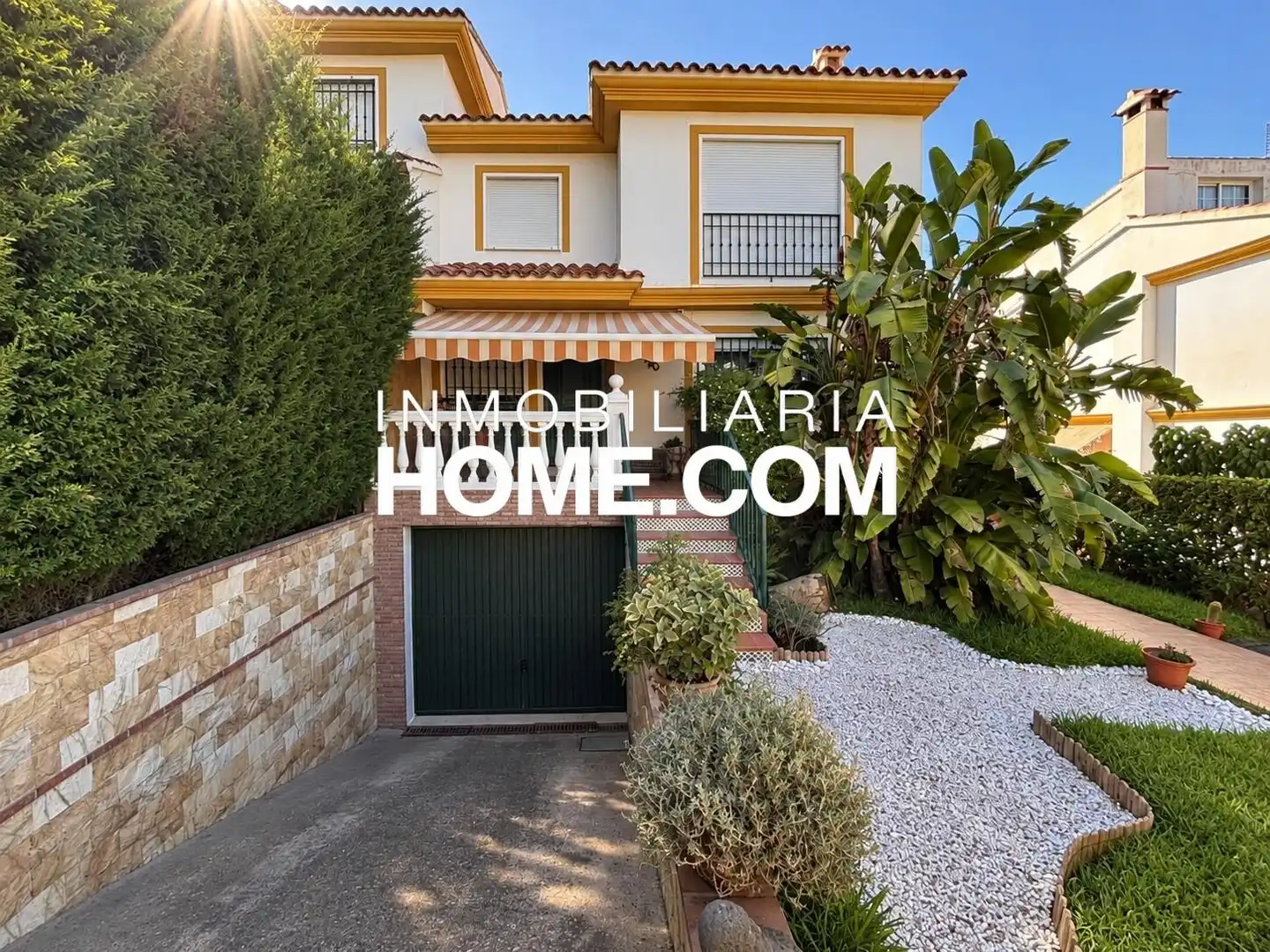 Casa aparellada amb terrassa en venda a Manantiales - Lagar - Cortijo, imagen 2