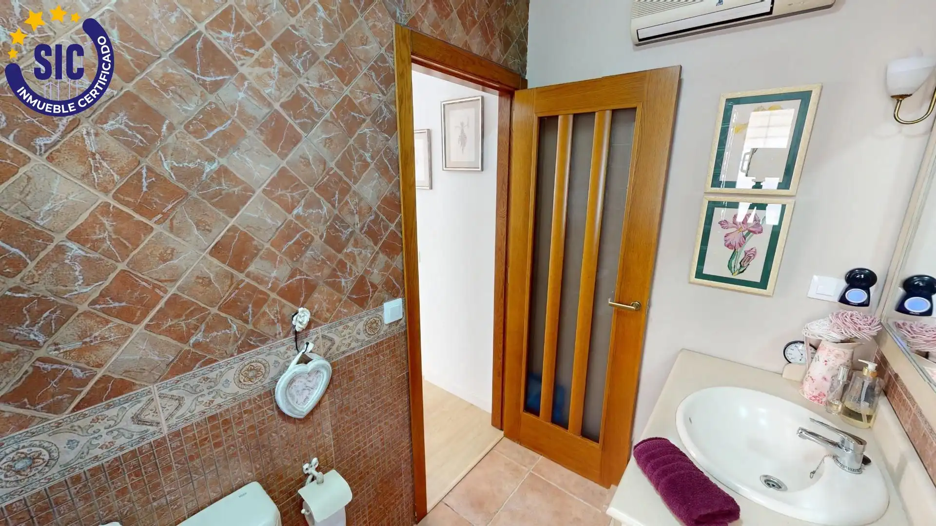 Bany de Casa o xalet en venda en Benicasim / Benicàssim amb Aire condicionat, Jardí privat i Parquet