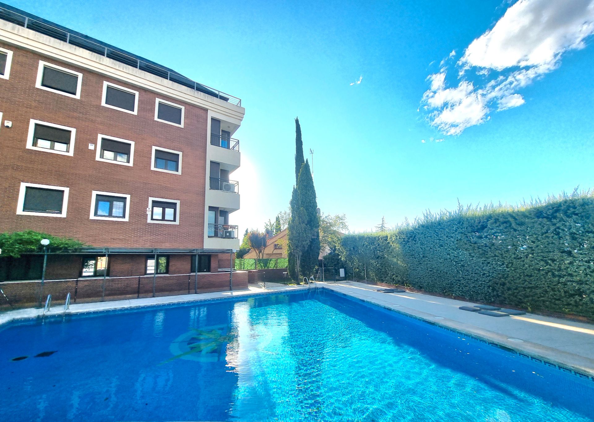 Piscina de Piso en venta en Las Rozas de Madrid con Jardín privado, Terraza y Piscina comunitaria