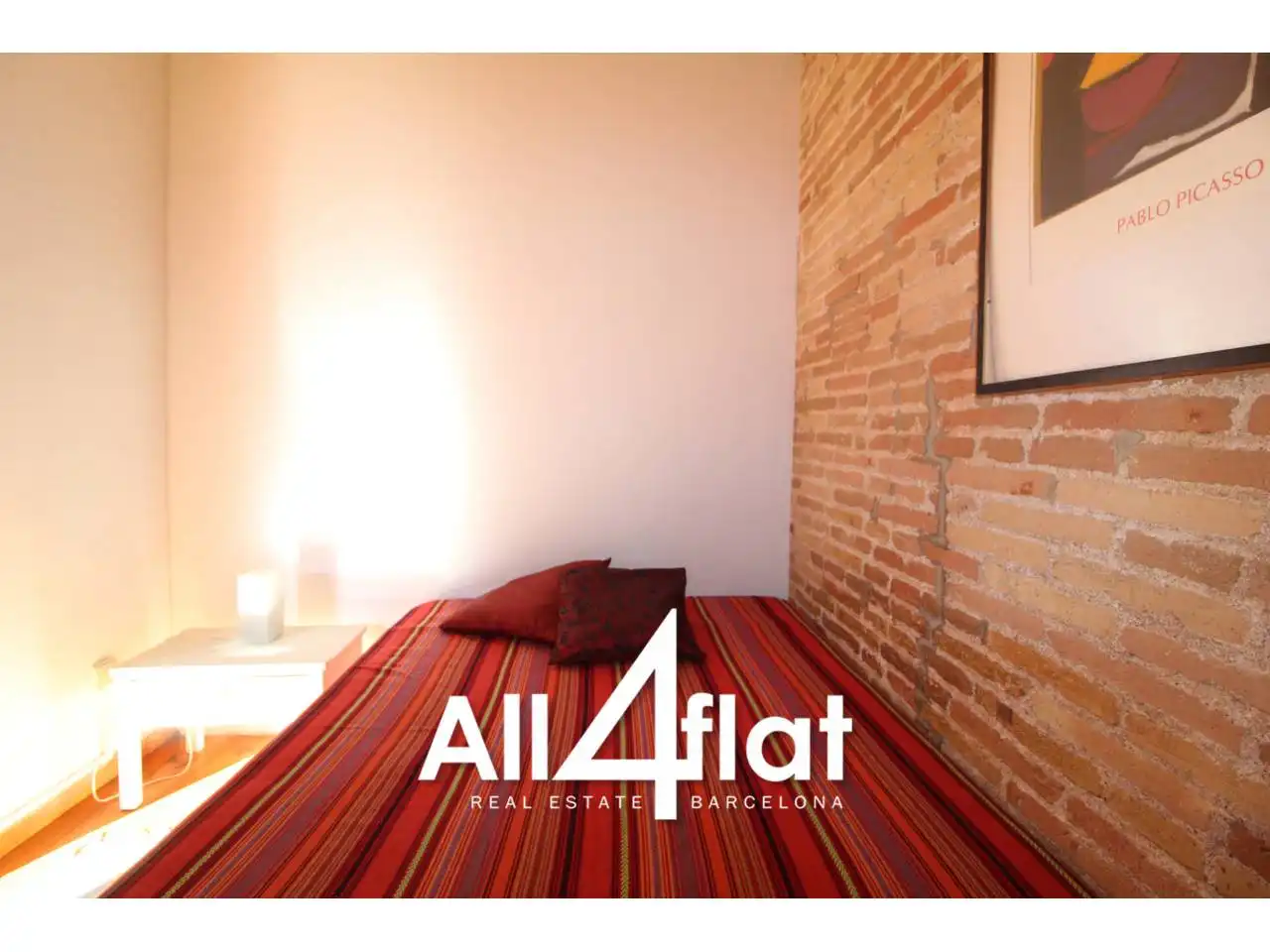Bedroom of Study for rent in Barcelona  with Air Conditioner, Parquet flooring and Furnished