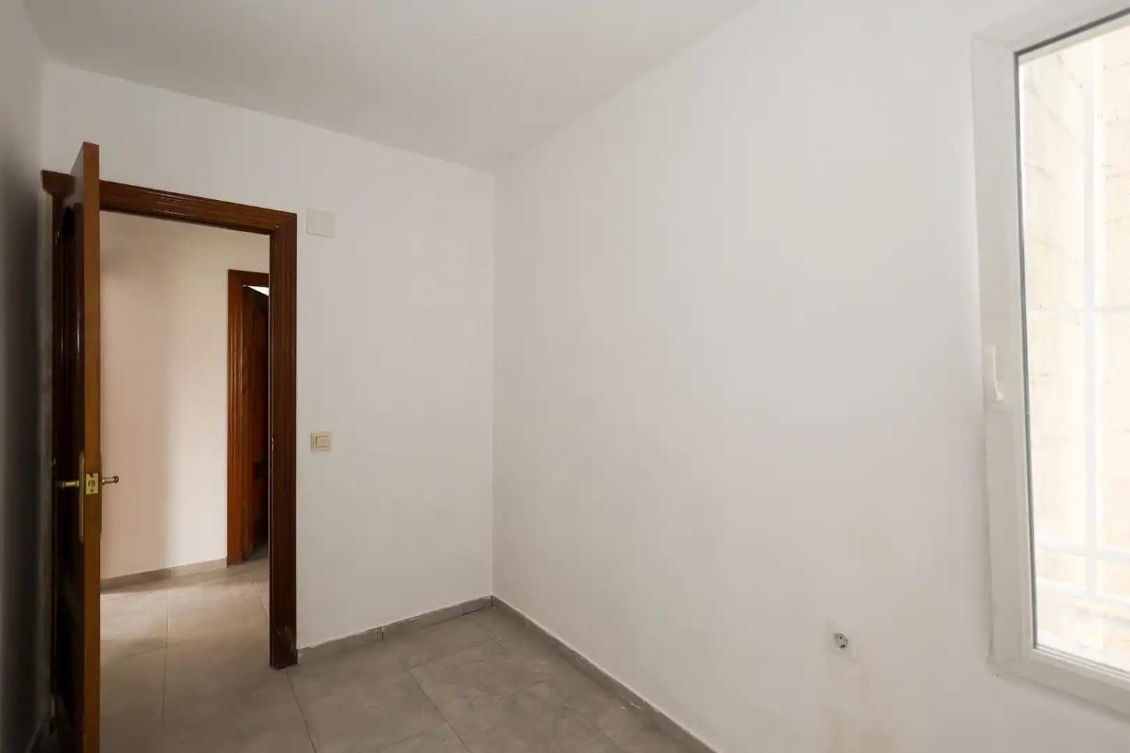 Dormitori de Pis en venda en Granada