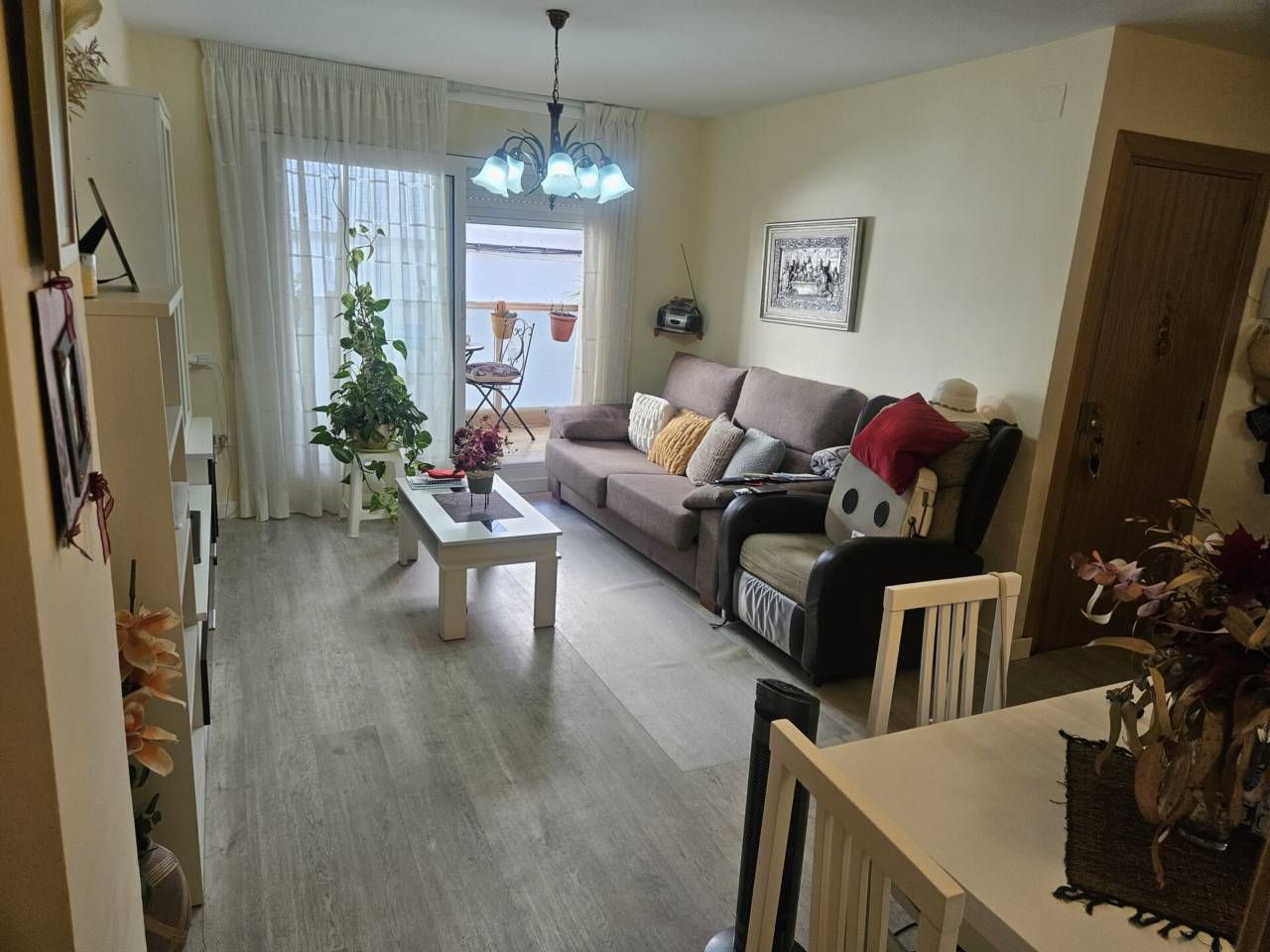 Sala de estar de Piso en venta en Cunit con Parquet, Amueblado y Balcón