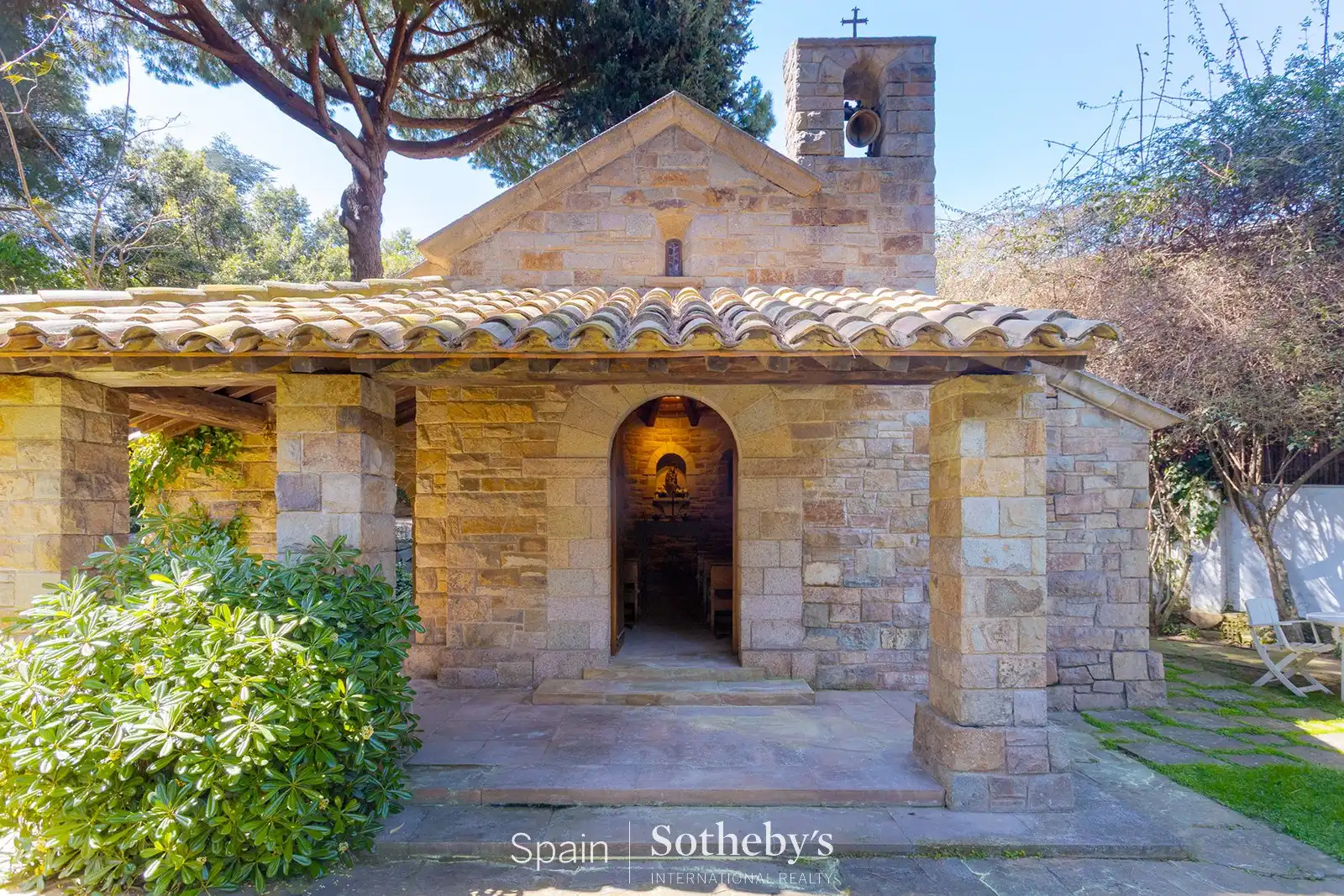 Exterior view of Country homes for sale in Premià de Dalt  with Air Conditioner, Heating and Private garden
