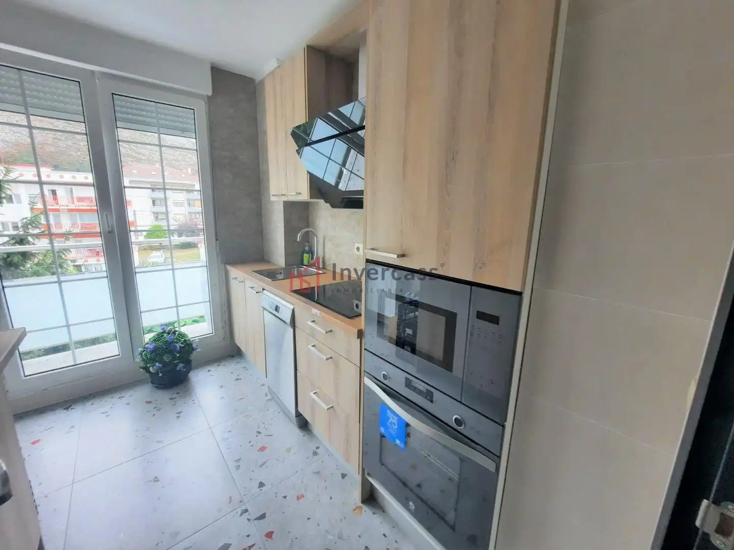 Cocina de Piso en venta en Castro-Urdiales con Calefacción y Trastero