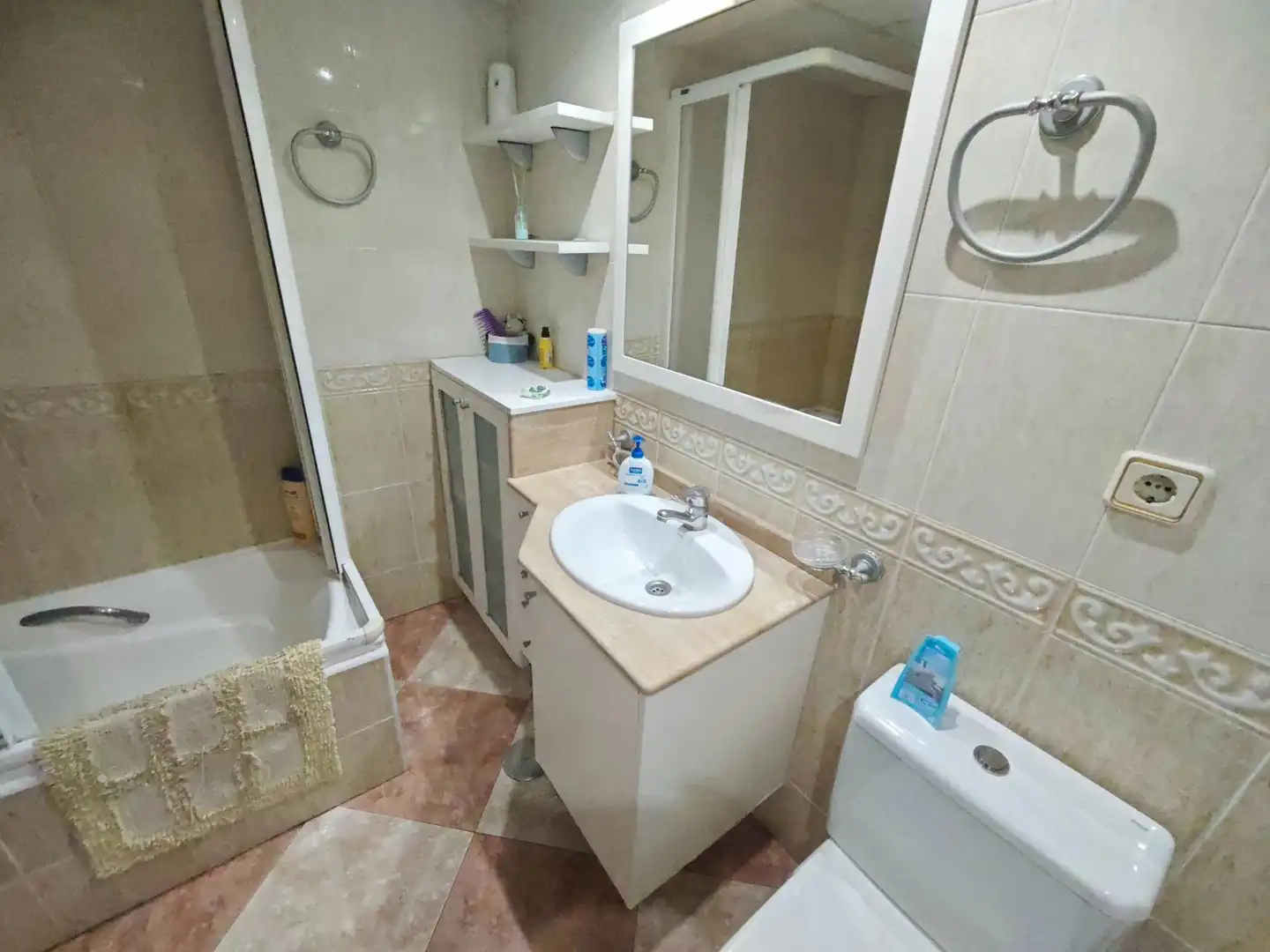 Baño de Piso en venta en Murcia con Aire acondicionado, Calefacción y Jardín privado