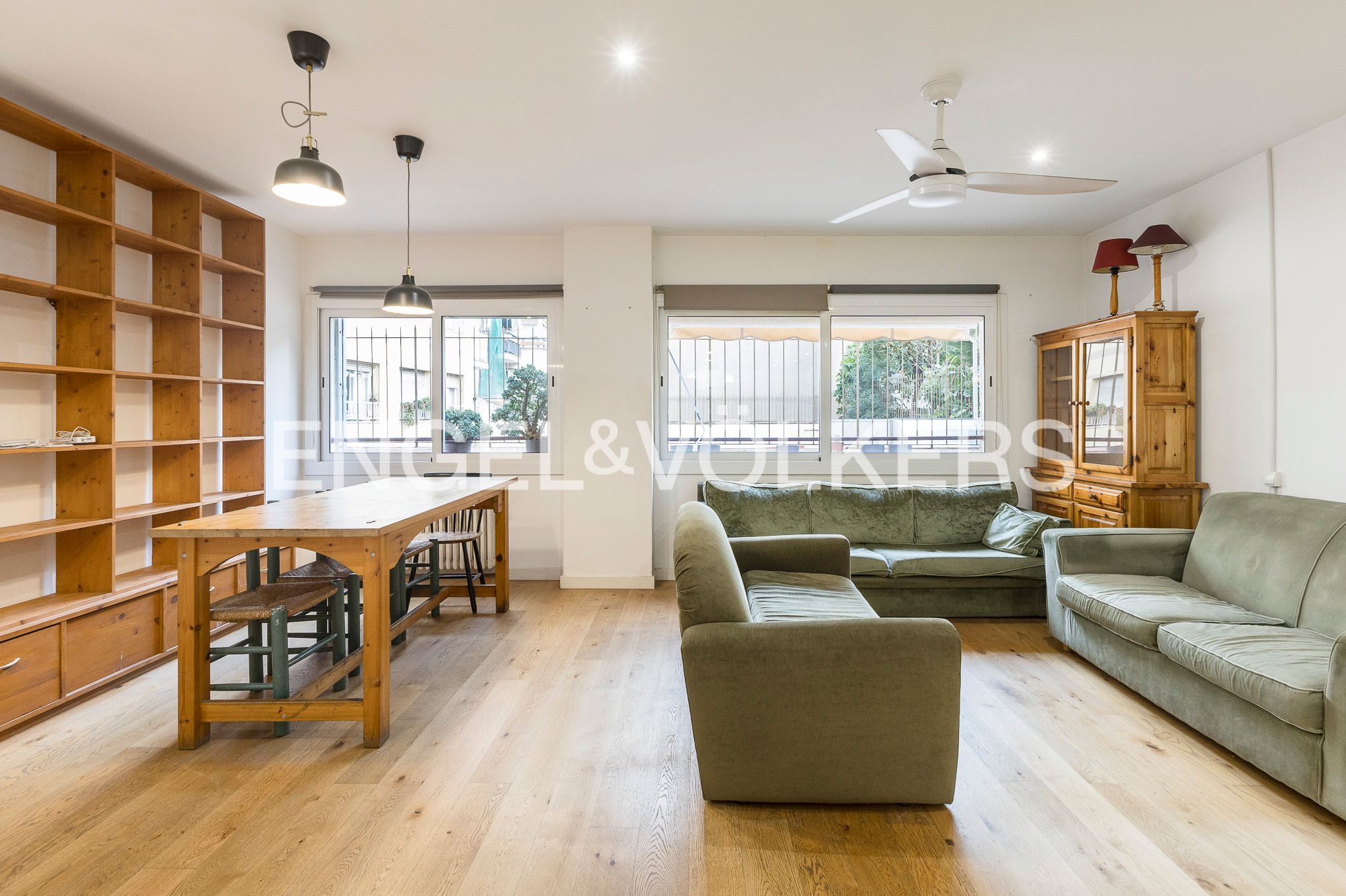 Vista exterior de Apartament en venda en  Barcelona Capital amb Aire condicionat, Calefacció i Parquet