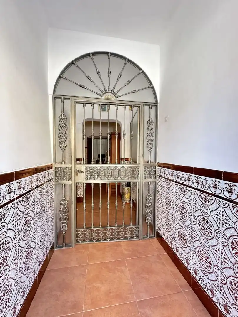 Houses for sale in Dos Hermanas  with Terrace and Storage room