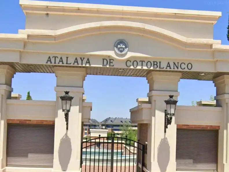 Ático con piscina en venta en cerro del espino 4, imagen 4