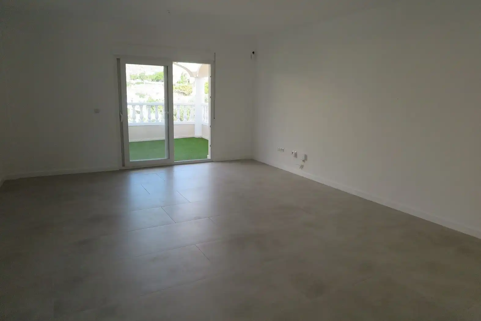 Casa amb jardí en venda a Pueblo Acantilado - Lanuza, imagen 5