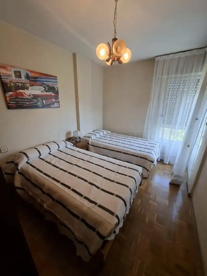 Habitación de Piso en venta en Vitoria - Gasteiz con Calefacción, Parquet y Terraza