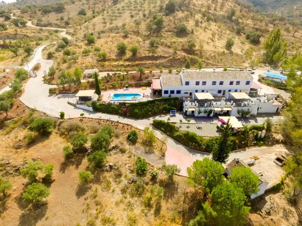 Casa rústica con piscina en venta en Guaro, imagen 5