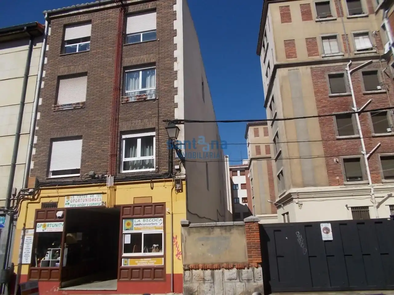Local comercial en venda a Casco Antiguo