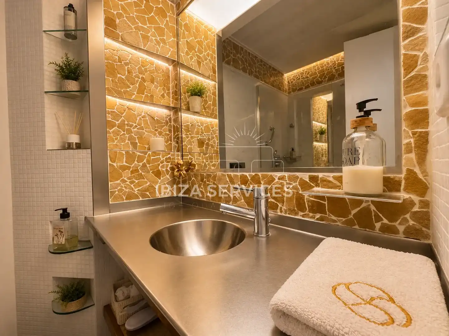 Bathroom of Flat for sale in Eivissa  with Air Conditioner
