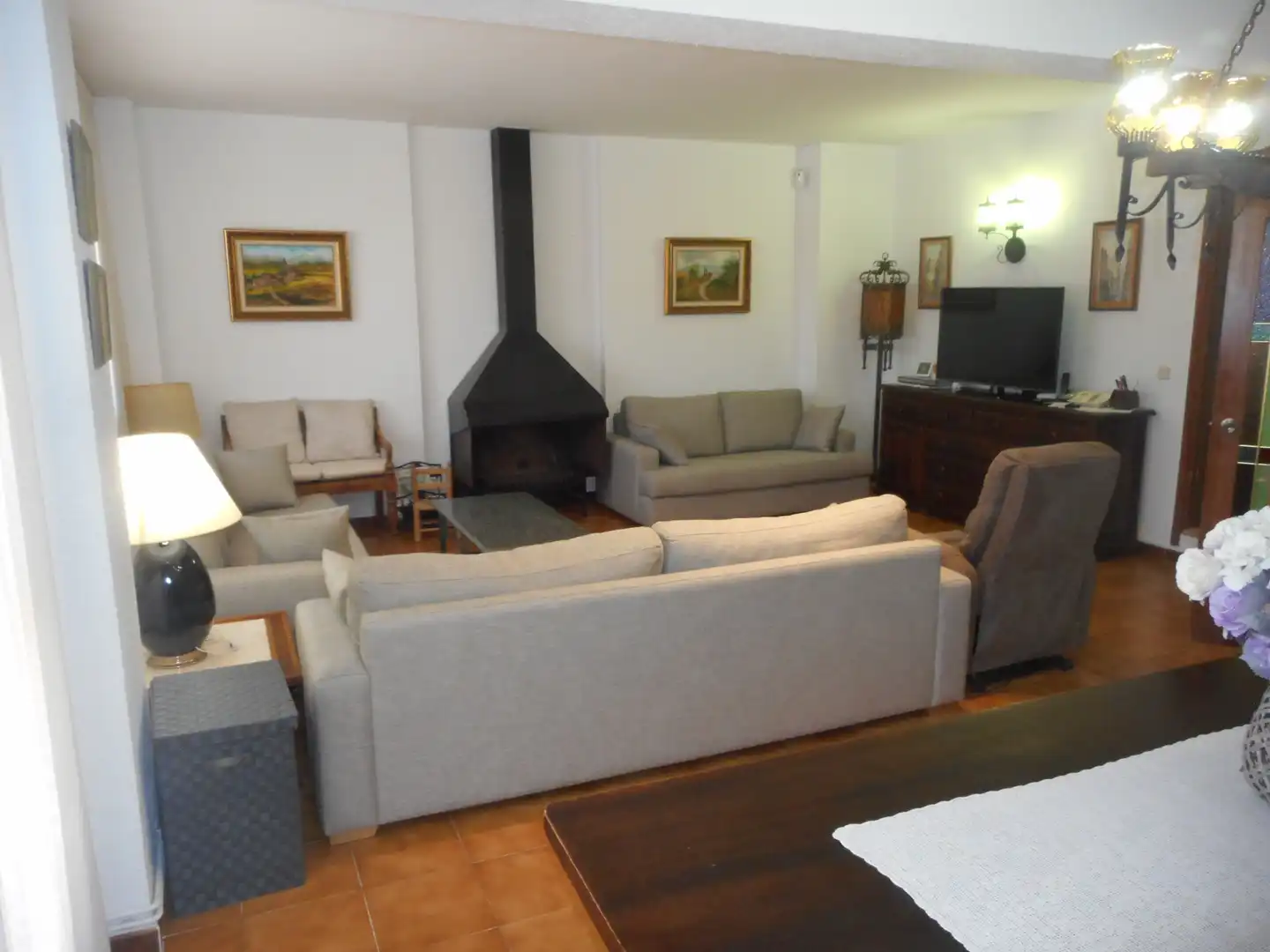 Sala d'estar de Casa o xalet en venda en Olesa de Bonesvalls amb Calefacció, Jardí privat i Terrassa