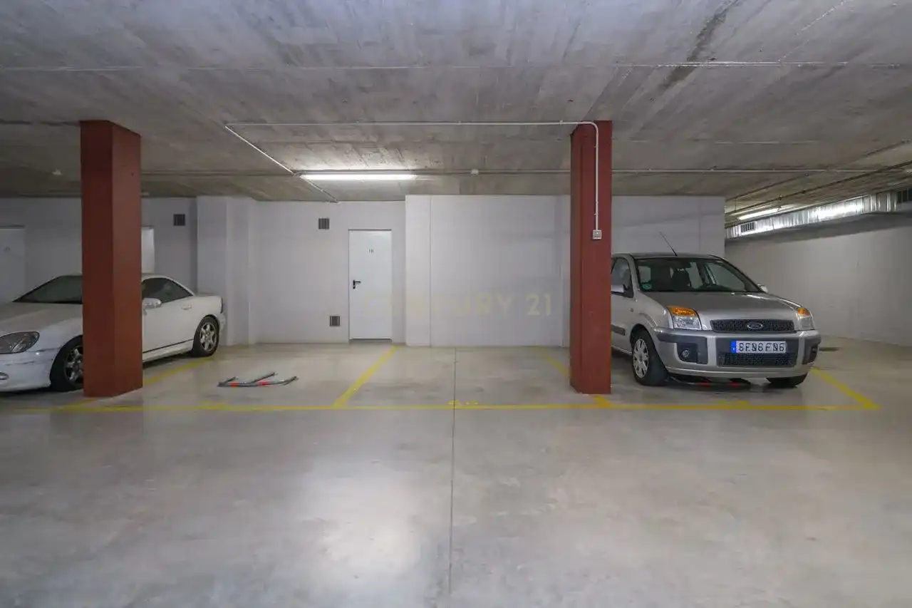 Parking de Planta baja en venta en Barcelona con Aire acondicionado