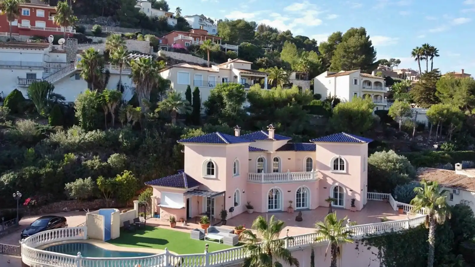 Vista exterior de Casa o xalet en venda en Pedreguer amb Aire condicionat, Calefacció i Jardí privat