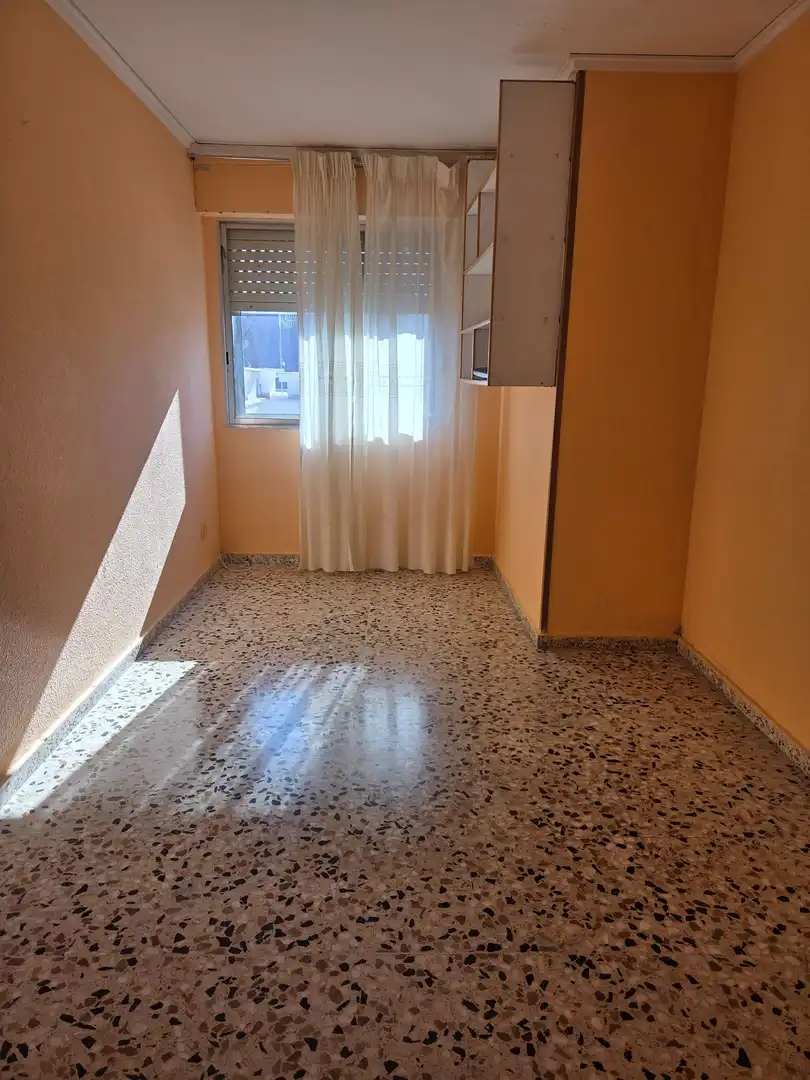 Habitación de Piso en venta en Tavernes de la Valldigna con Aire acondicionado