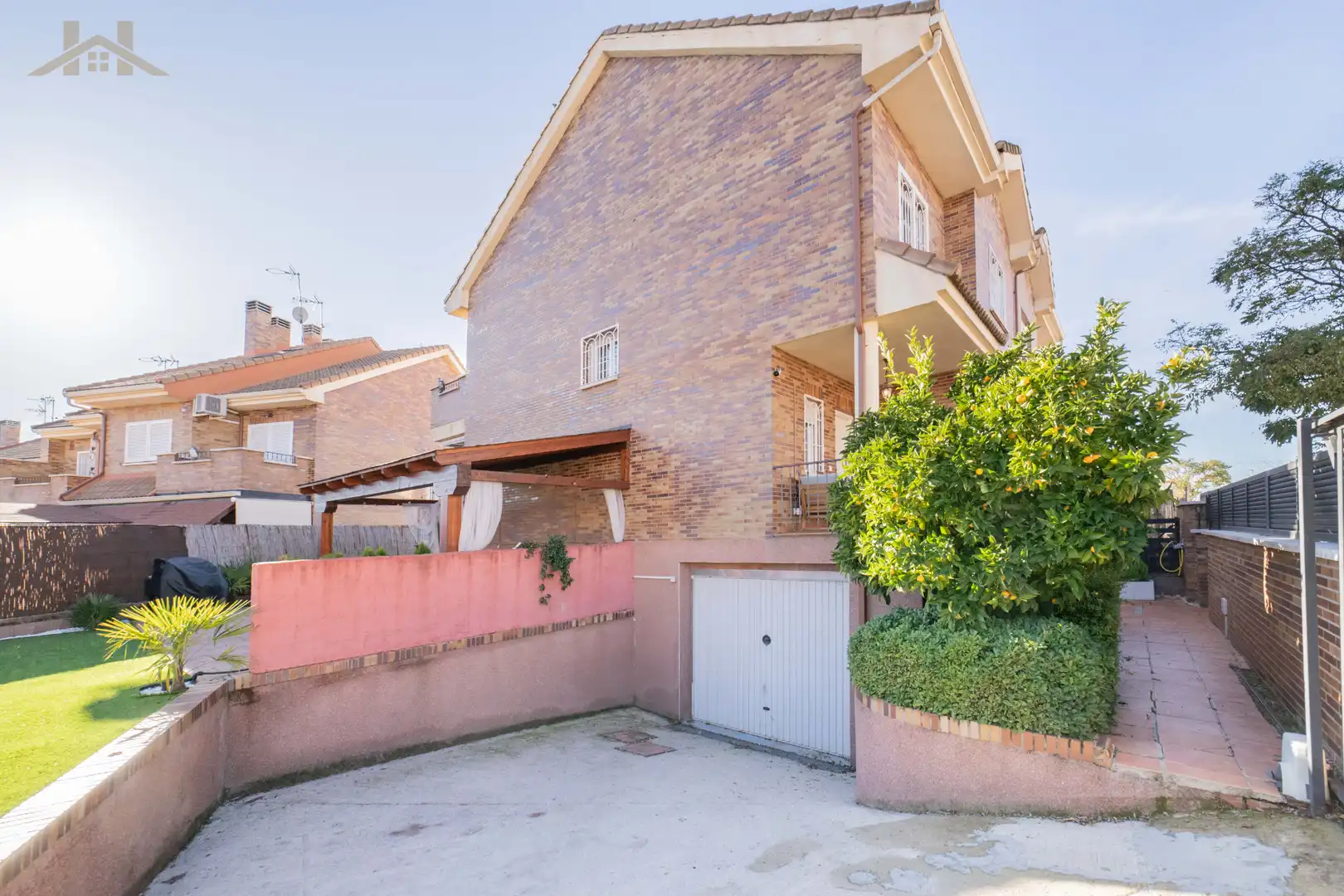 Doppelhaushälfte mit Terrasse zum Verkauf in Avenida del Cantábrico 286, imagen 5