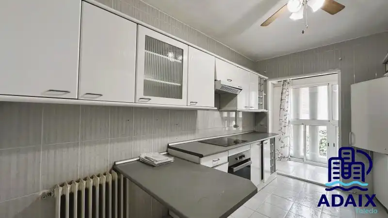 Küche von Haus oder Chalet zum Verkauf in Bargas mit Klimaanlage, Heizung und Terrasse