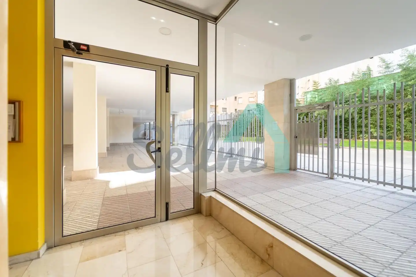 Ático en venta en Oviedo  con Calefacción, Parquet y Terraza