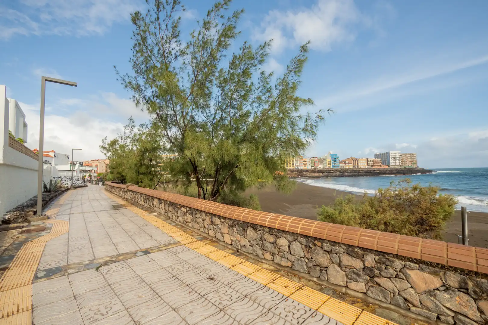 Vista exterior de Casa o chalet en venta en Telde con Jardín privado, Terraza y Trastero