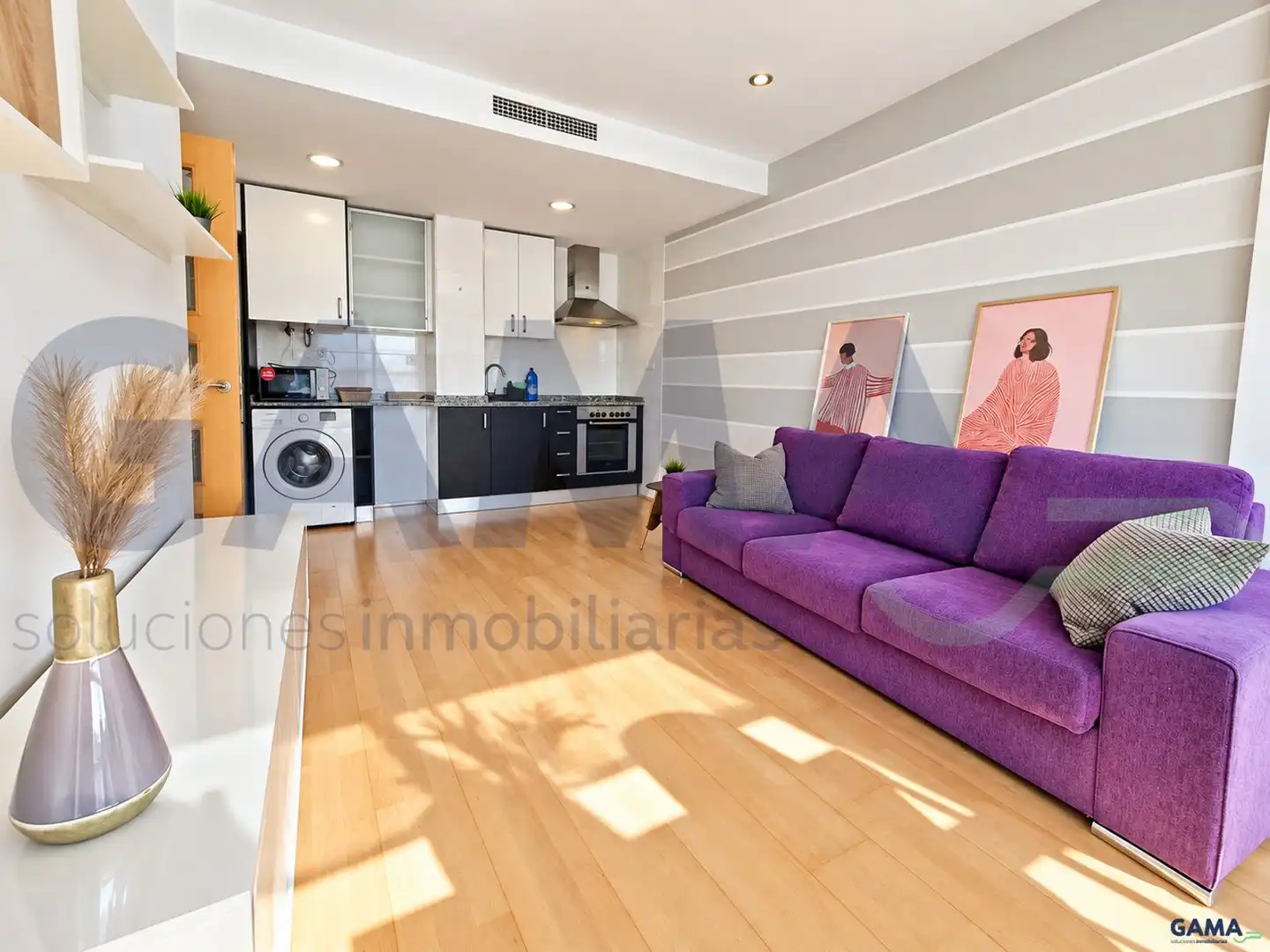 Wohnung zur Miete in REQUENA, Sants Patrons