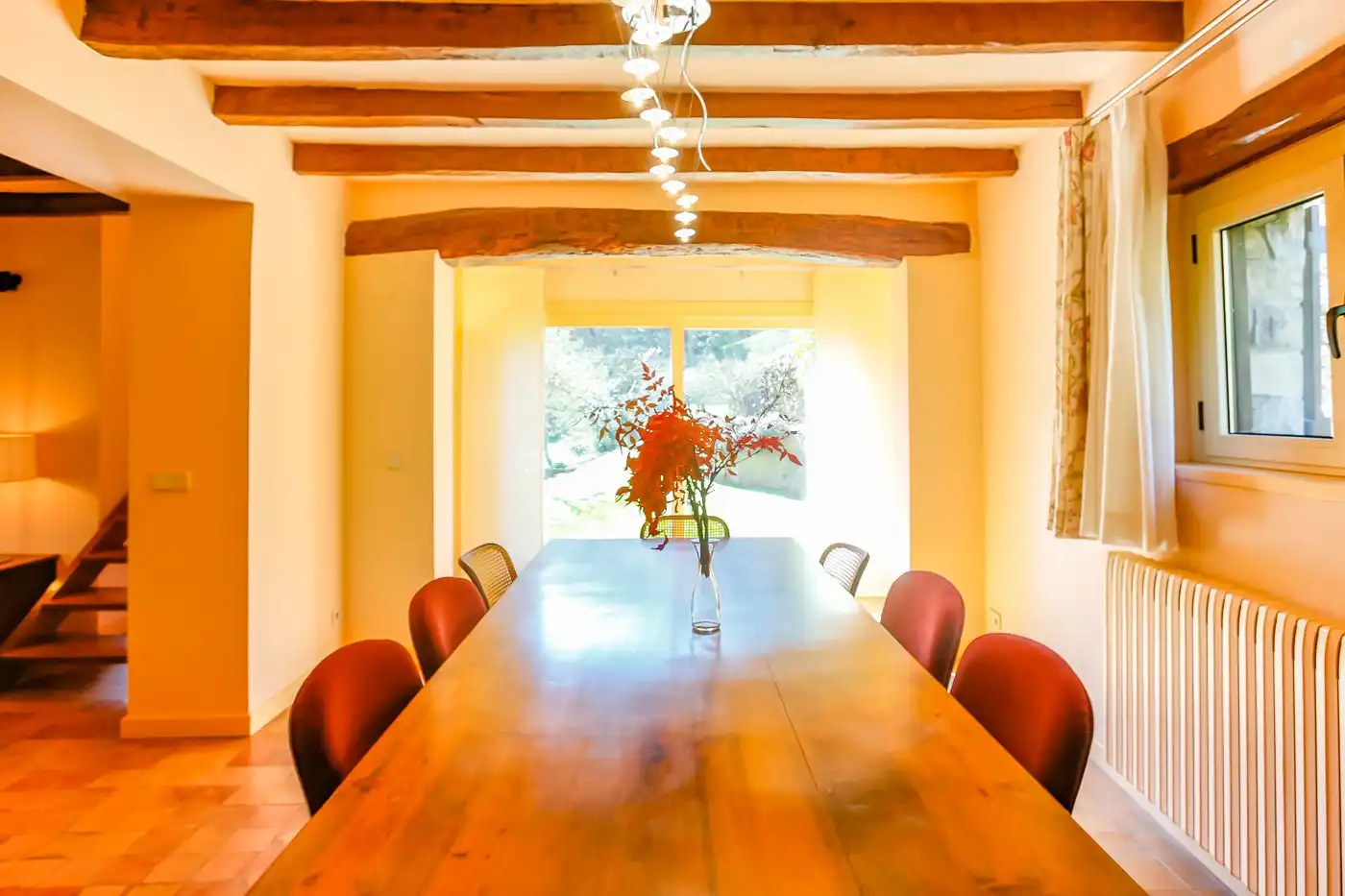 Comedor de Finca rústica en venta en Olot con Calefacción, Jardín privado y Terraza