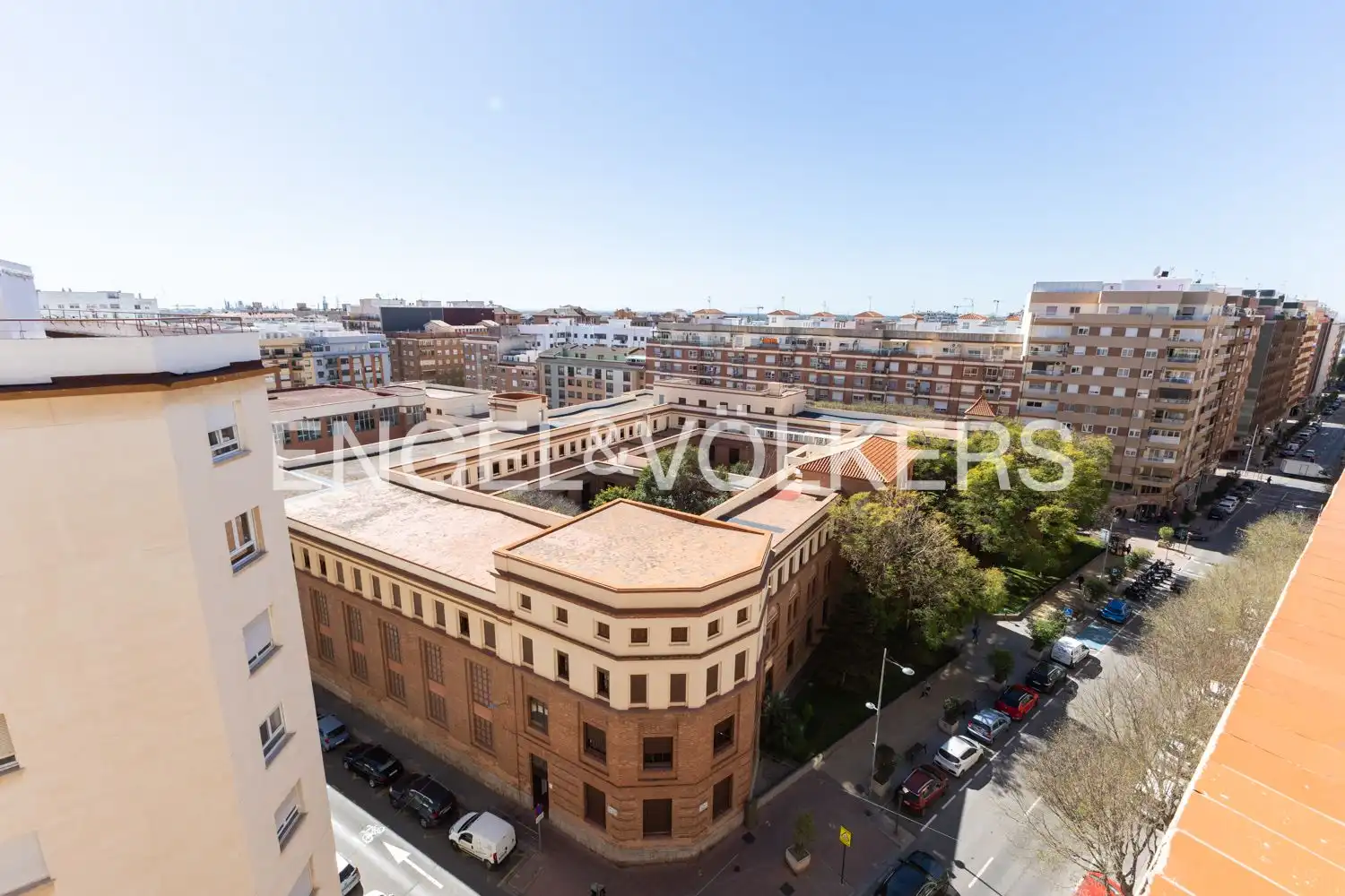 Vista exterior de Àtic en venda en Castellón de la Plana / Castelló de la Plana amb Aire condicionat, Calefacció i Terrassa