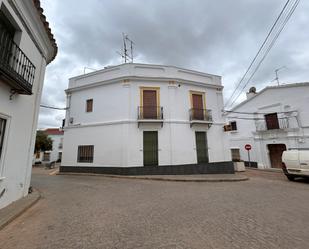 Vista exterior de Pis en venda en Berlanga amb Aire condicionat, Terrassa i Balcó