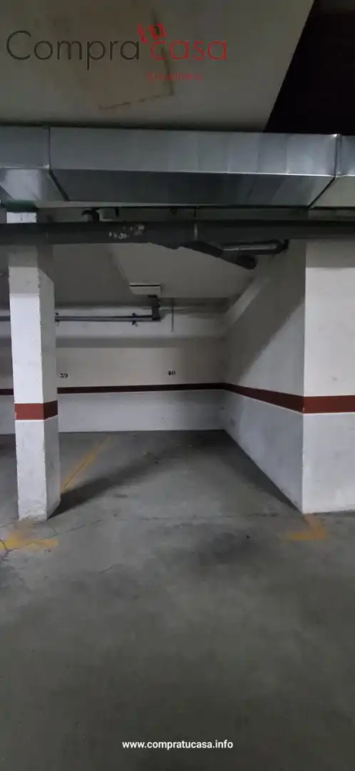 Parking of Ground floor for sale in Espirdo  with Heating, Storage room and Furnished