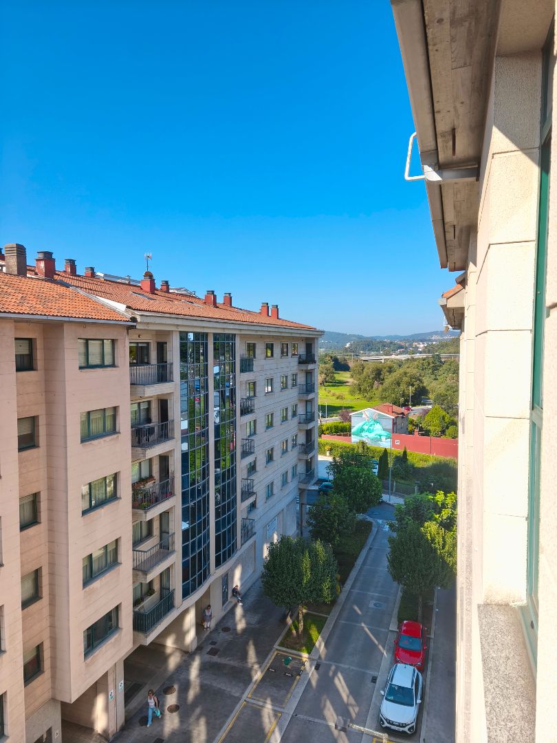 Vista exterior de Dúplex en venta en Ames con Calefacción, Parquet y Trastero