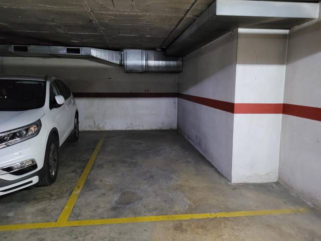 Garaje en Alquiler en Montilivi