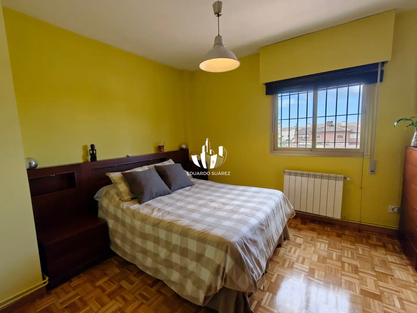 Dormitori de Casa o xalet en venda en Rivas-Vaciamadrid amb Calefacció, Jardí privat i Terrassa