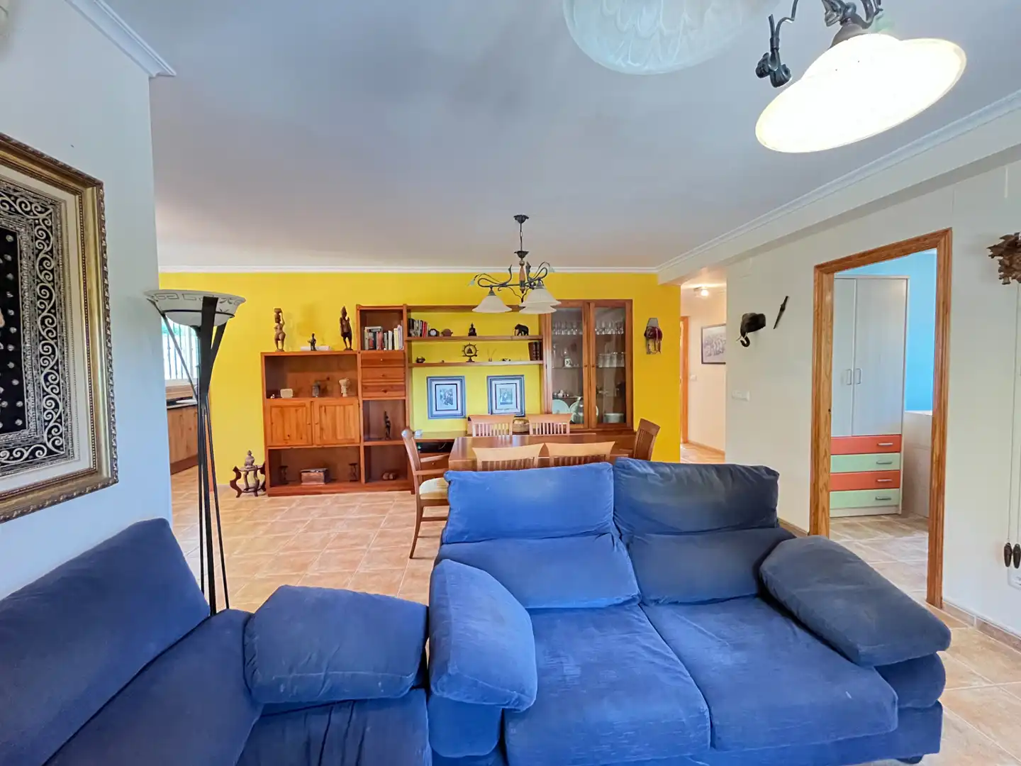 Sala d'estar de Casa o xalet en venda en Sagunto / Sagunt amb Aire condicionat, Calefacció i Jardí privat