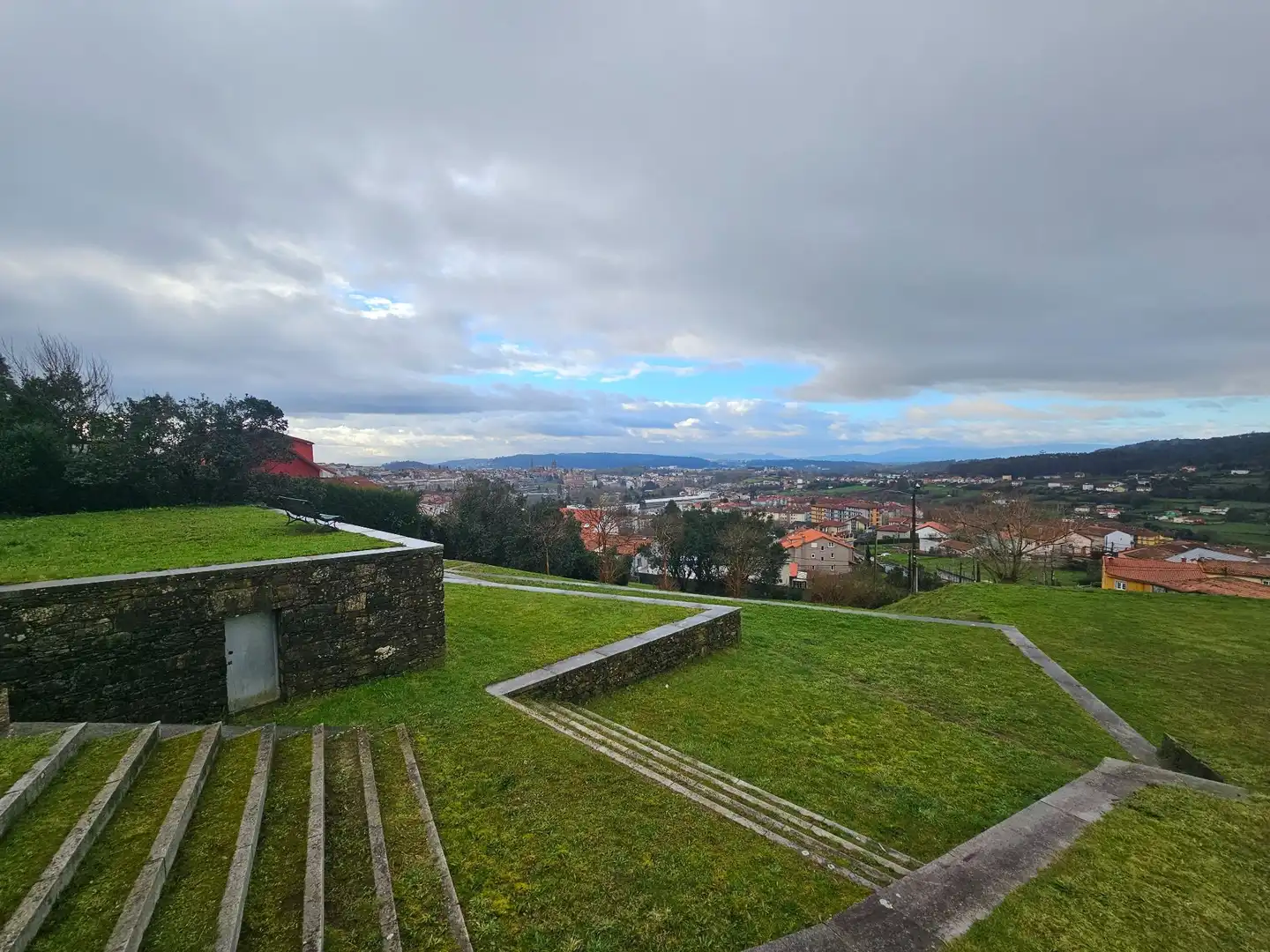 Vista exterior de Casa o chalet en venta en Santiago de Compostela  con Calefacción, Jardín privado y Terraza