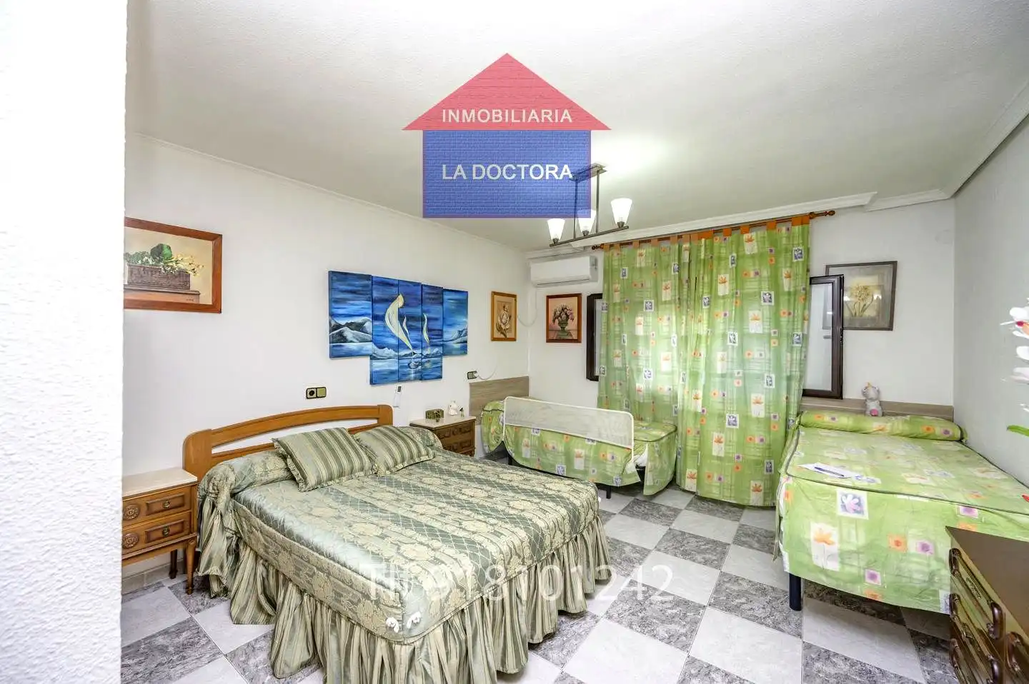 Schlafzimmer von Geschaftsraum zum Verkauf in Las Ventas de Retamosa