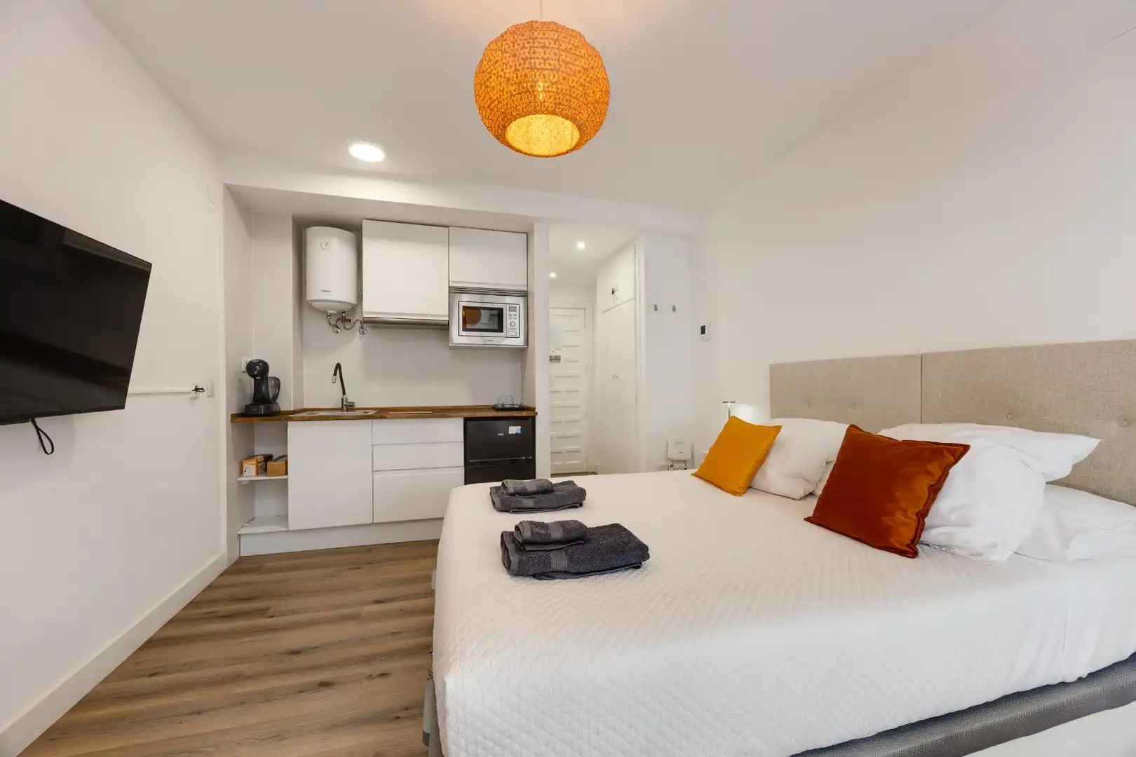 Bedroom of Study for sale in Torrevieja  with Air Conditioner, Terrace and Balcony