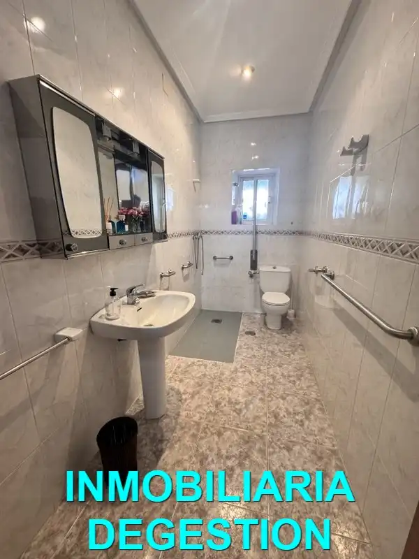 Adossat amb terrassa en venda a Calle Áurea Galindo, imagen 20