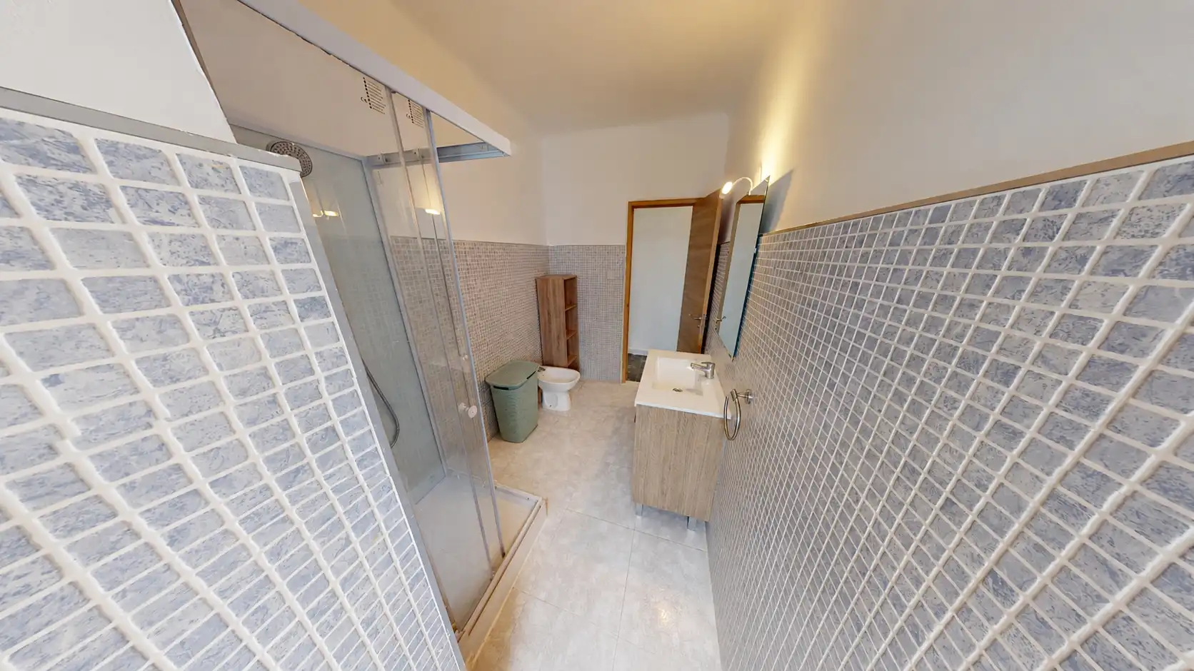 Bathroom of Flat for rent in Alicante / Alacant  with Furnished, Washing machine and TV