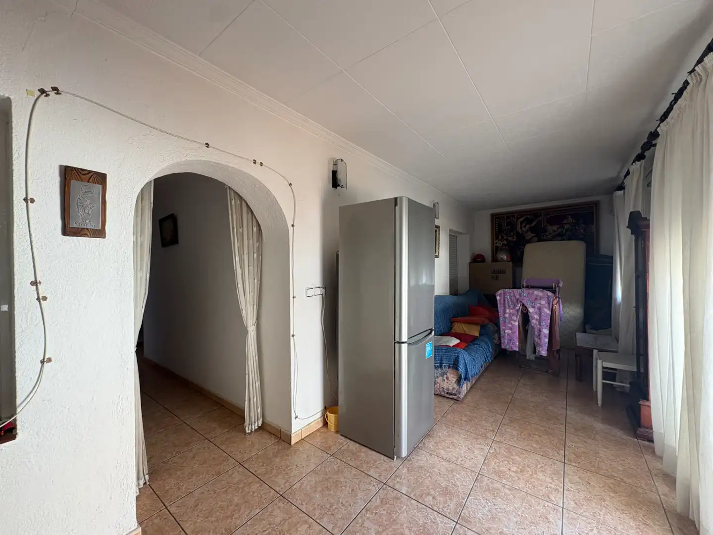 Einfamilien-Reihenhaus zum Verkauf in Roses mit Klimaanlage, Heizung und Terrasse
