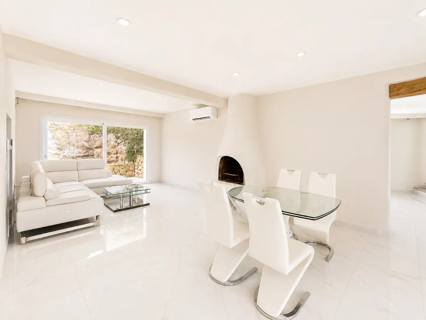 Sala de estar de Casa o chalet en venta en Altea con Aire acondicionado, Calefacción y Jardín privado