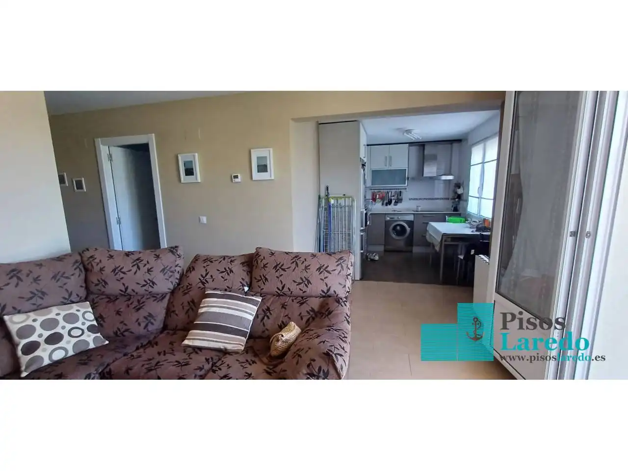 Sala de estar de Piso de alquiler en Laredo con Calefacción, Terraza y Amueblado