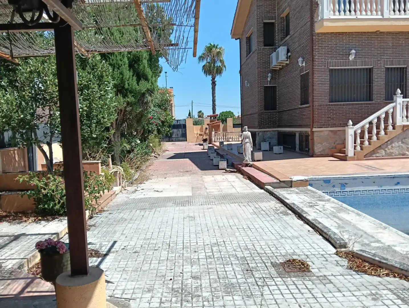 Aparcament de Casa o xalet en venda en Casarrubios del Monte amb Aire condicionat, Calefacció i Jardí privat