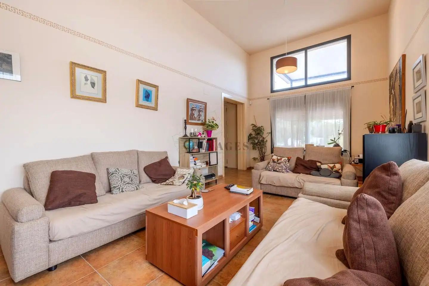 Sala de estar de Casa o chalet en venta en Tortosa con Aire acondicionado, Calefacción y Jardín privado