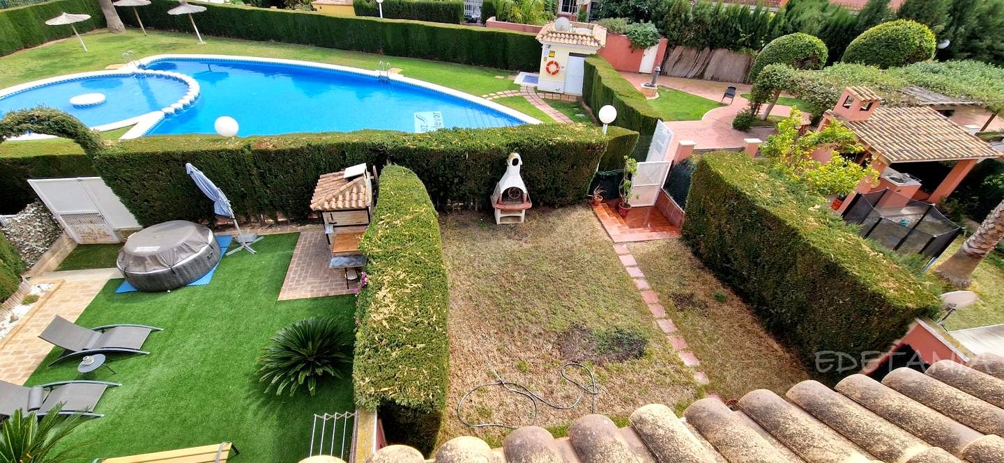 Jardí de Casa o xalet de lloguer en Moncada amb Aire condicionat, Calefacció i Jardí privat