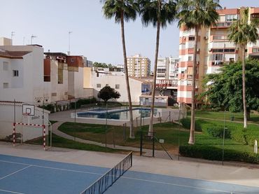 Pis amb piscina en venda a Torre del Mar