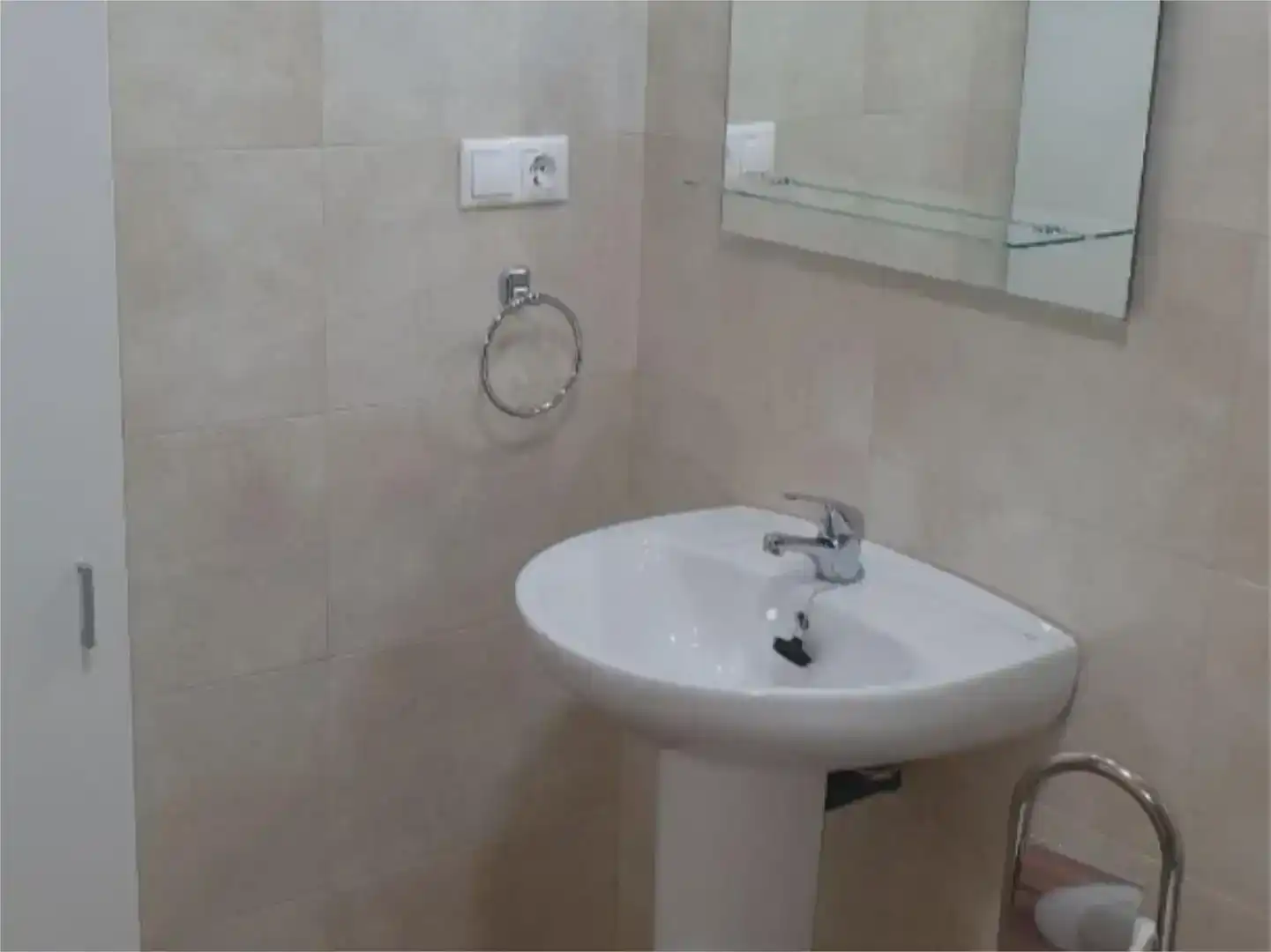 Bany de Apartament en venda en Peñaflor amb Moblat