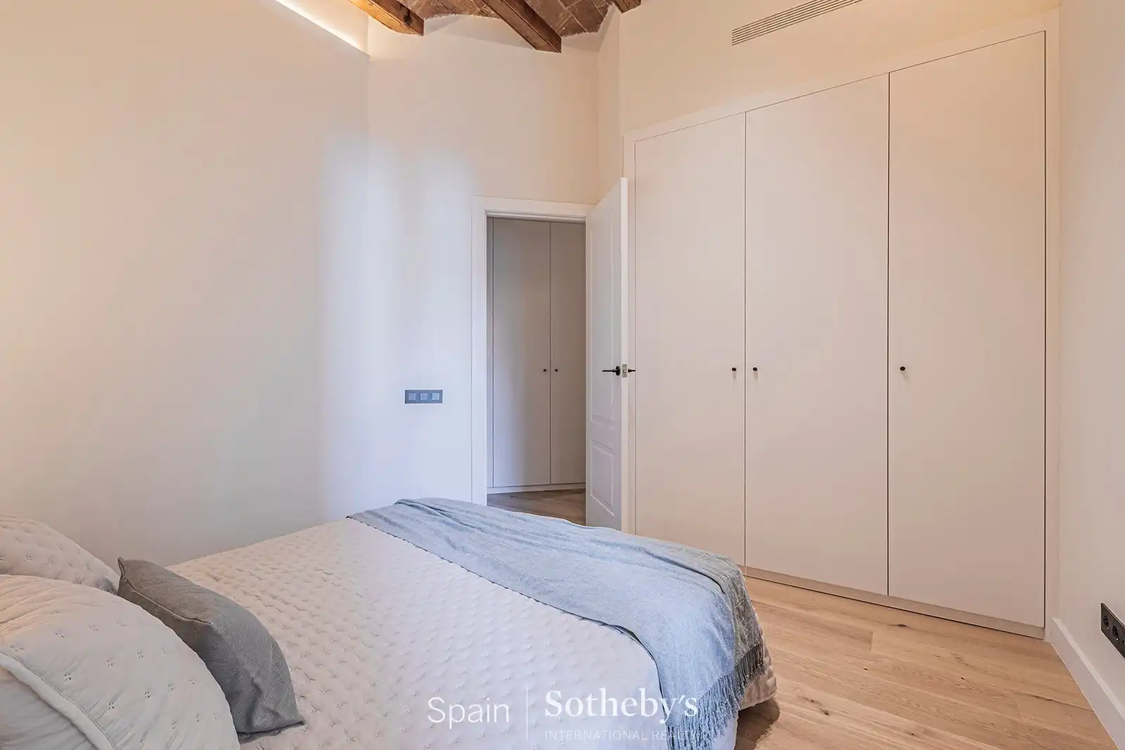 Apartament amb ascensor en venda a Gran Via de les Corts Catalanes, imagen 41